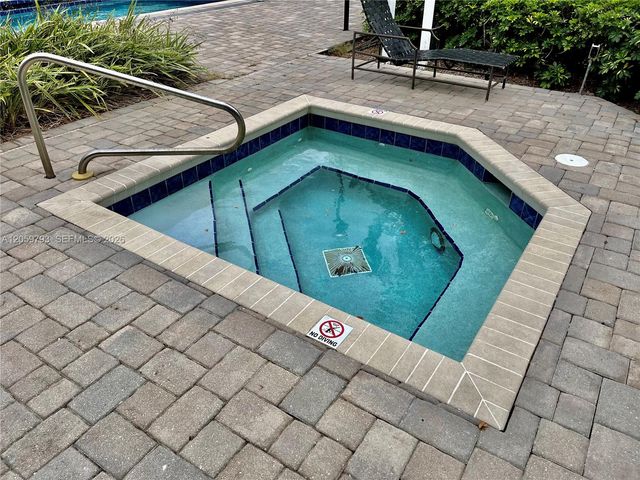 9755 Westview Drive 1217, Coral Springs, FL 33076