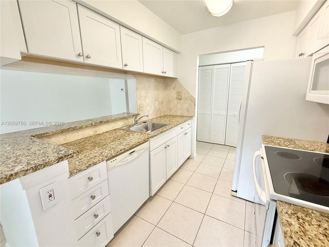 9755 Westview Drive 1217, Coral Springs, FL 33076