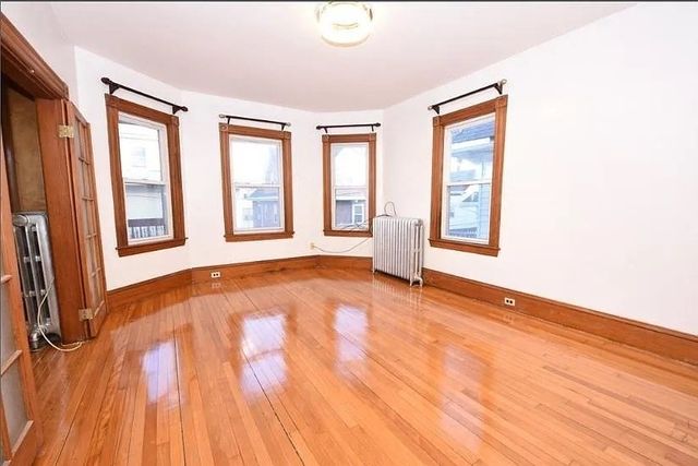 7 Gayland 2, Boston, MA 02125