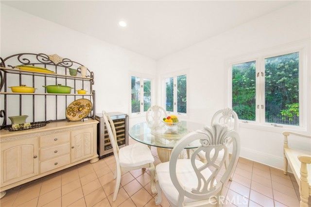 3546 Dixie Canyon, Sherman Oaks, CA 91423