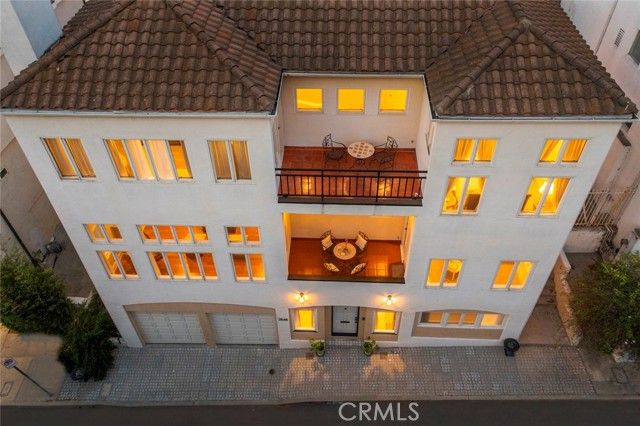 3546 Dixie Canyon, Sherman Oaks, CA 91423