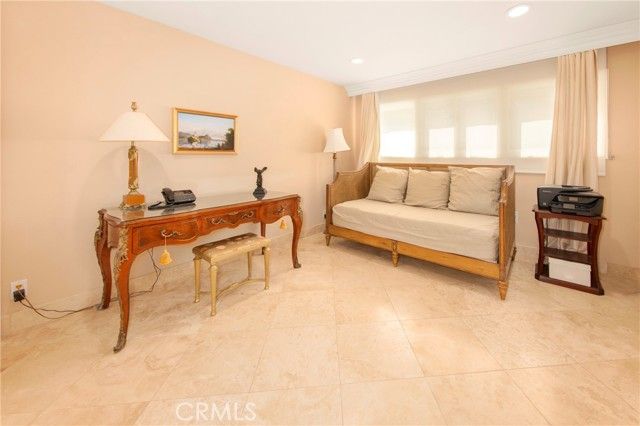 3546 Dixie Canyon, Sherman Oaks, CA 91423