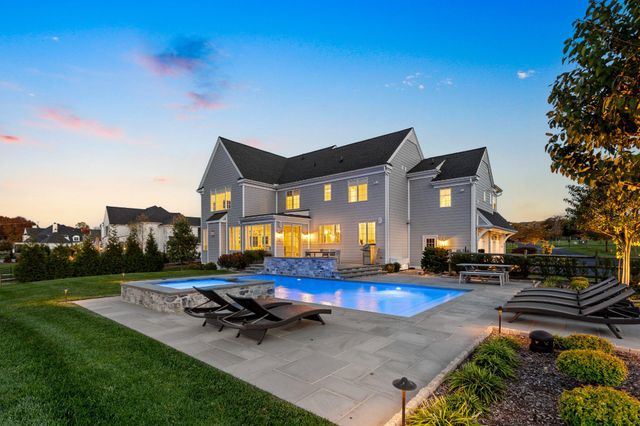 25 NEW WHITEHORSE WAY, Malvern, PA 19355