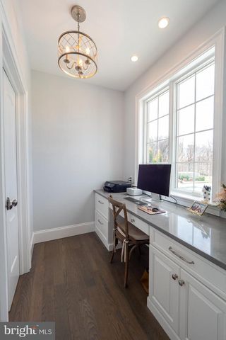 25 NEW WHITEHORSE WAY, Malvern, PA 19355