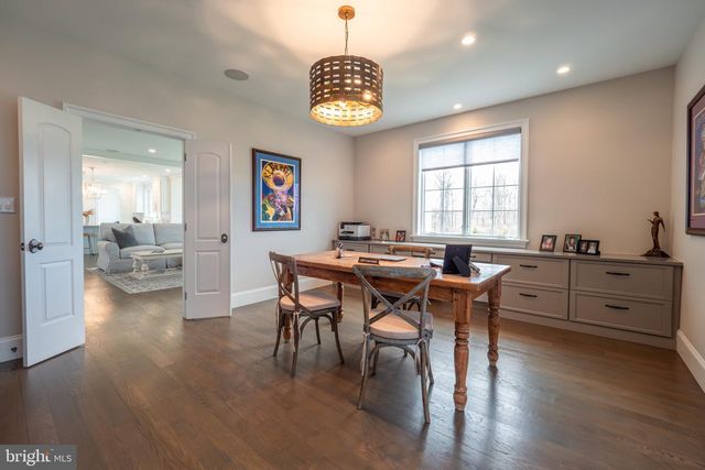 25 NEW WHITEHORSE WAY, Malvern, PA 19355