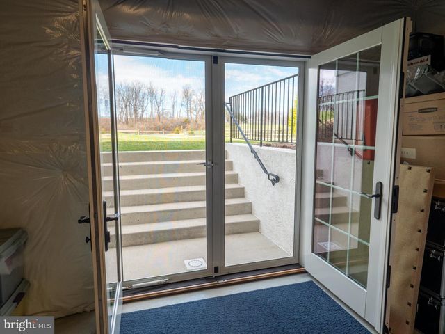 25 NEW WHITEHORSE WAY, Malvern, PA 19355