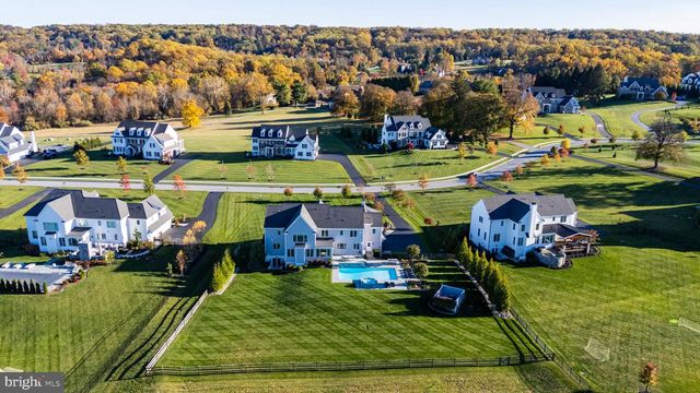 25 NEW WHITEHORSE WAY, Malvern, PA 19355