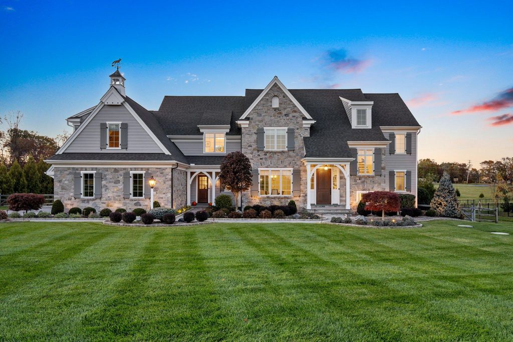 25 NEW WHITEHORSE WAY, Malvern, PA 19355