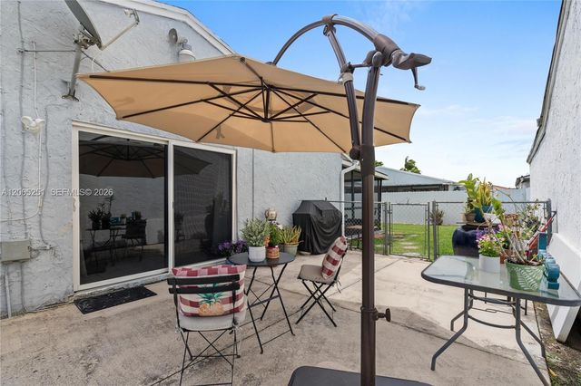 13226 NW 5th Ter, Miami, FL 33182