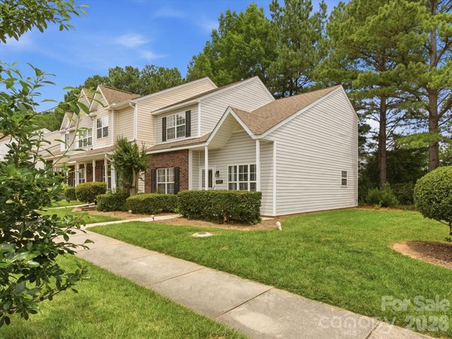 15477 Asterwind Court, Charlotte, NC 28277