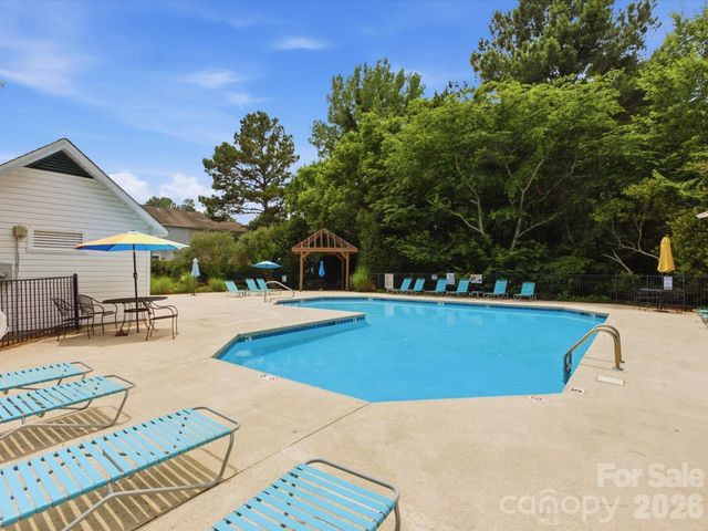 15477 Asterwind Court, Charlotte, NC 28277