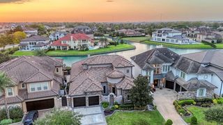 1007 Williams Lake Drive, Richmond, TX 77469