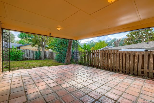 742 Winfield, Windcrest, TX 78239