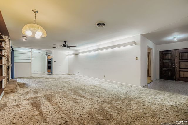 742 Winfield, Windcrest, TX 78239