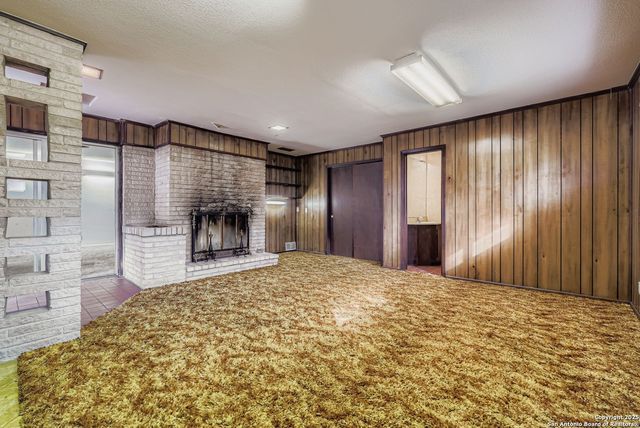 742 Winfield, Windcrest, TX 78239