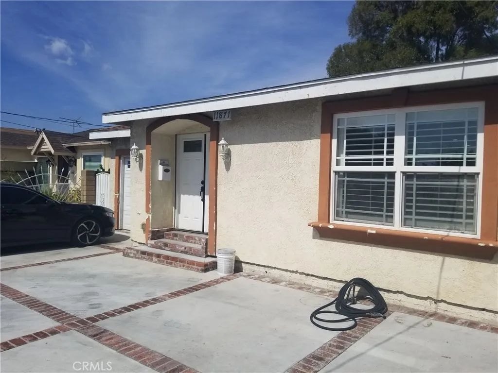 Image 2 of property listing at 11871 162nd Street, Norwalk, CA 90650