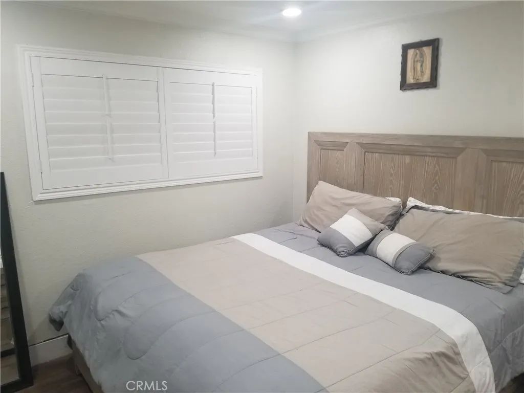 Image 15 of property listing at 11871 162nd Street, Norwalk, CA 90650