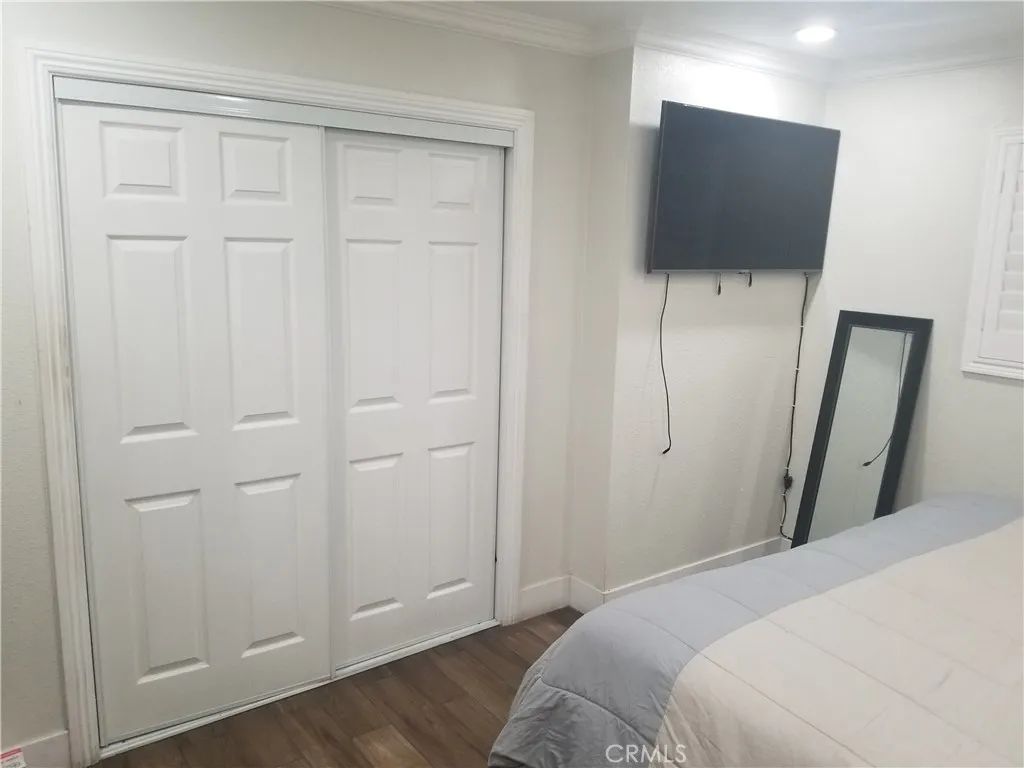 Image 16 of property listing at 11871 162nd Street, Norwalk, CA 90650