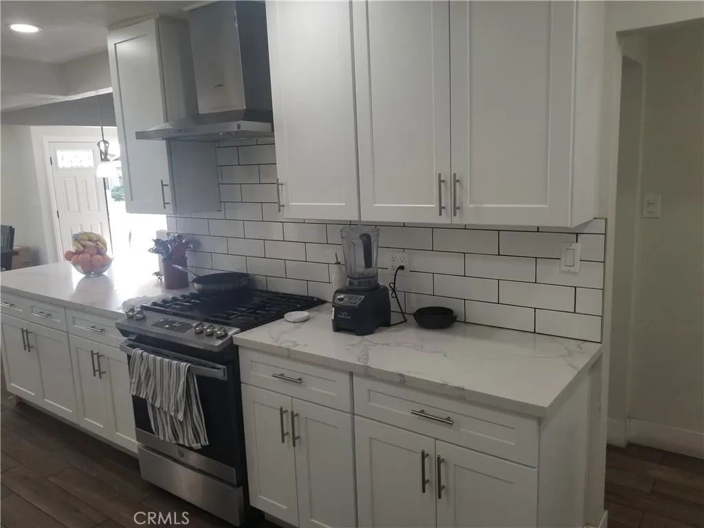 Image 17 of property listing at 11871 162nd Street, Norwalk, CA 90650