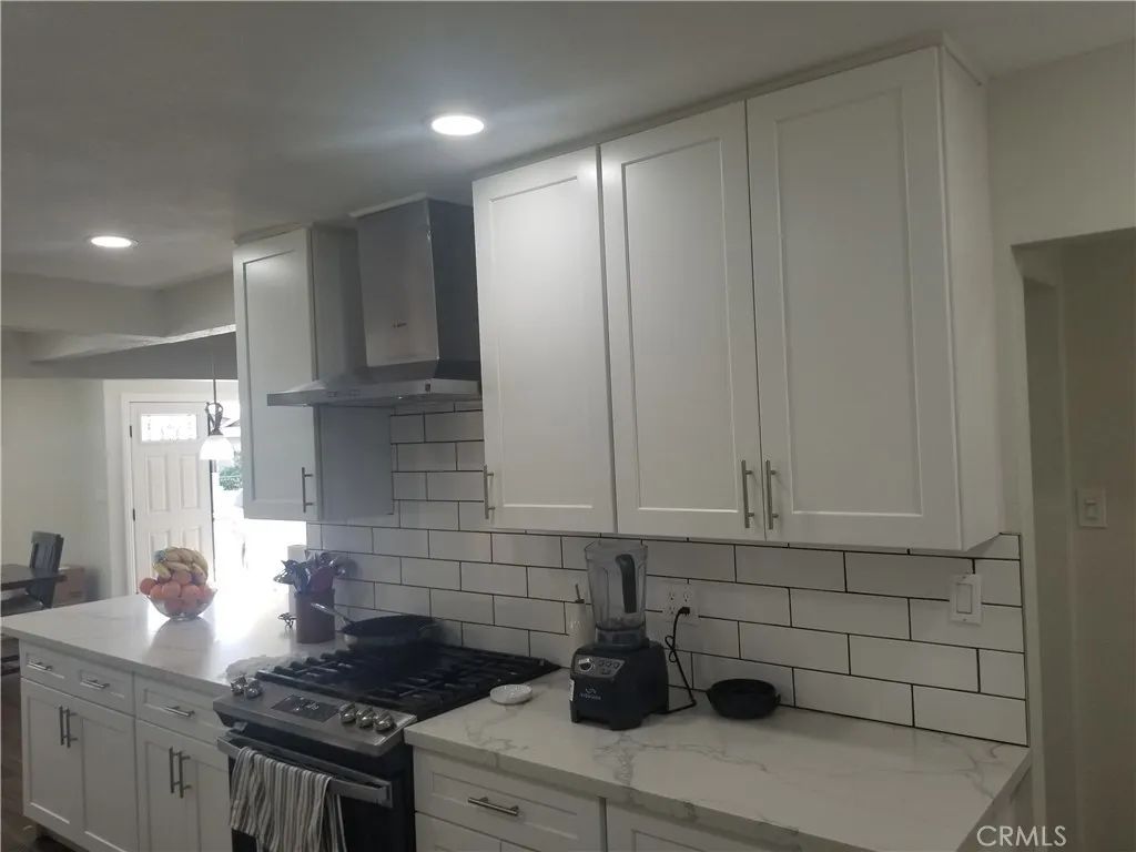 Image 18 of property listing at 11871 162nd Street, Norwalk, CA 90650
