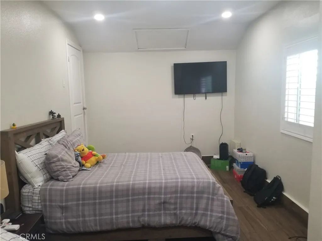 Image 22 of property listing at 11871 162nd Street, Norwalk, CA 90650