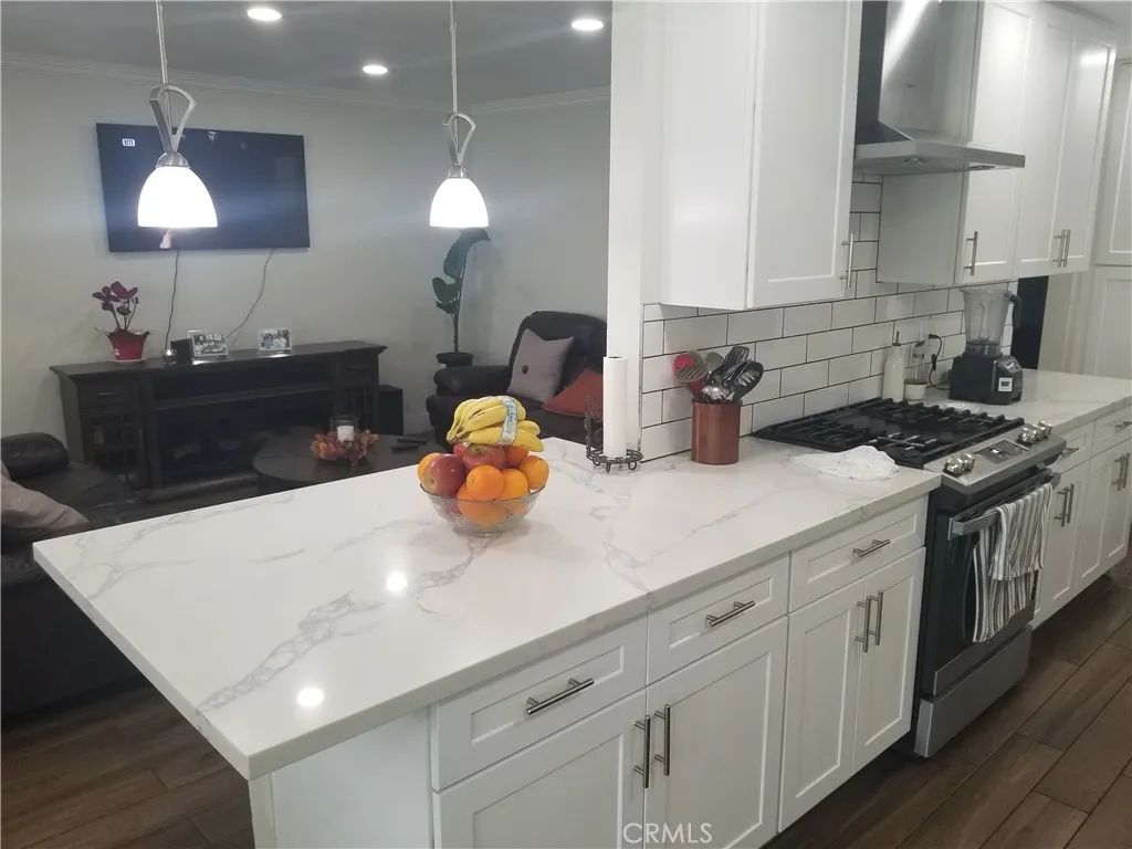 Image 26 of property listing at 11871 162nd Street, Norwalk, CA 90650