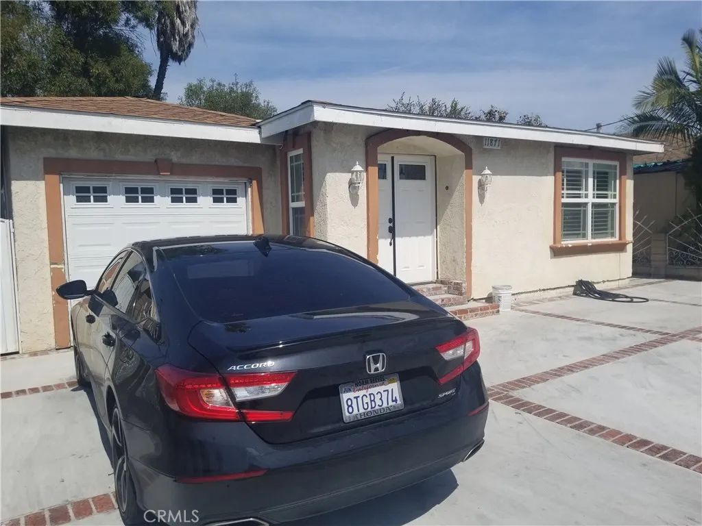 Image 27 of property listing at 11871 162nd Street, Norwalk, CA 90650