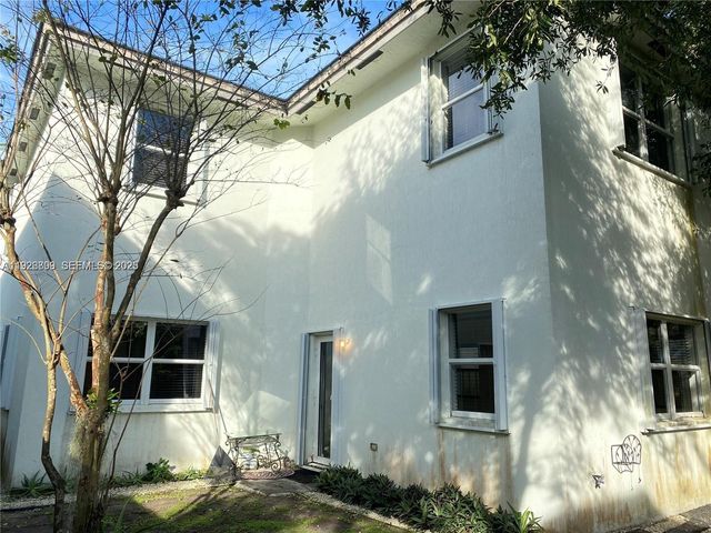 3616 NE 3rd Ct, Homestead, FL 33033