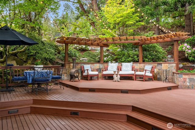 18520 NE 19th Place, Bellevue, WA 98008