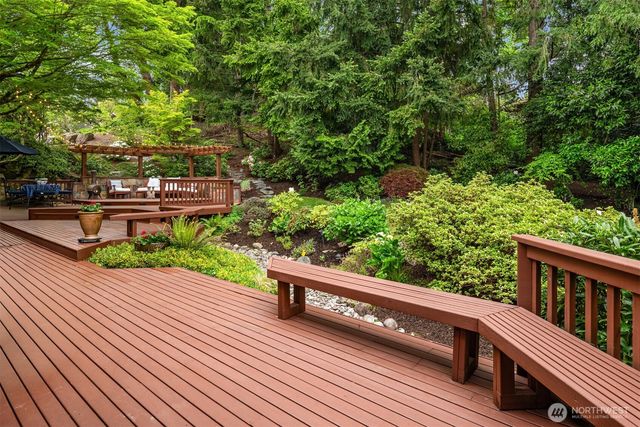 18520 NE 19th Place, Bellevue, WA 98008