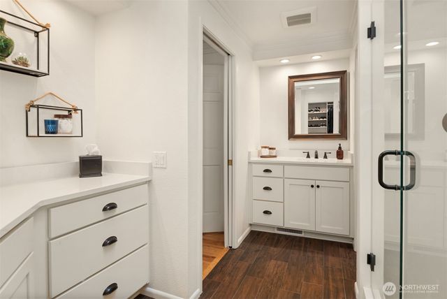 18520 NE 19th Place, Bellevue, WA 98008
