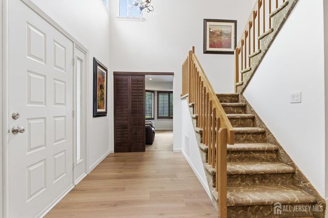 76 Carriage Place, Edison, NJ 08820