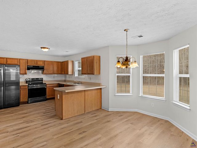 230 Millsone Drive, Hampton, GA 30228