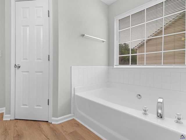 230 Millsone Drive, Hampton, GA 30228