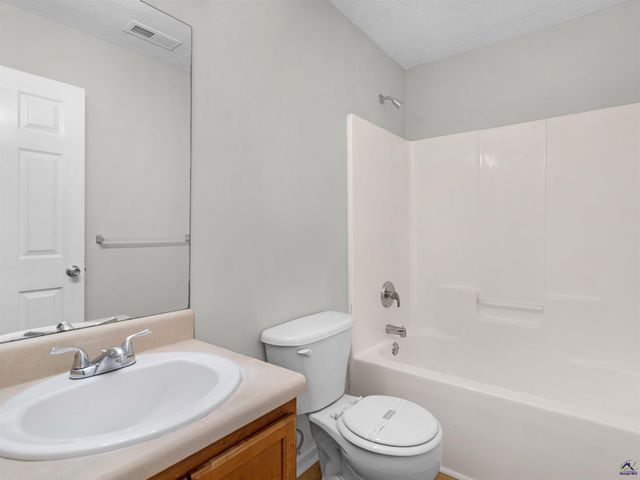 230 Millsone Drive, Hampton, GA 30228