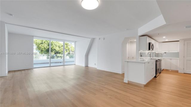 555 NE 34th St 1004, Miami, FL 33137