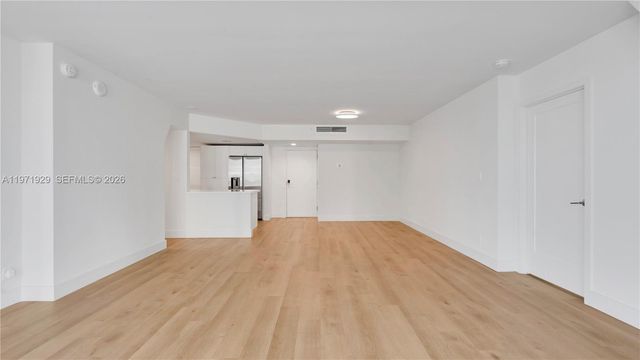 555 NE 34th St 1004, Miami, FL 33137