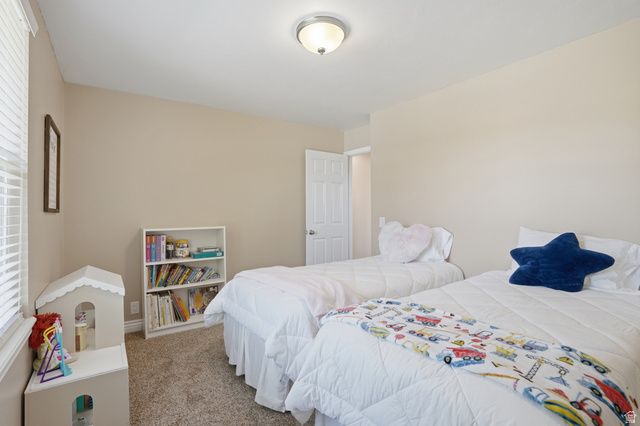 2590 E COUNTRY AVE, Cottonwood Heights, UT 84121
