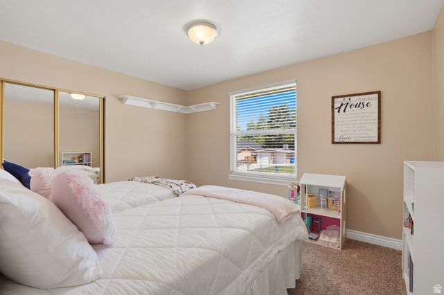 2590 E COUNTRY AVE, Cottonwood Heights, UT 84121