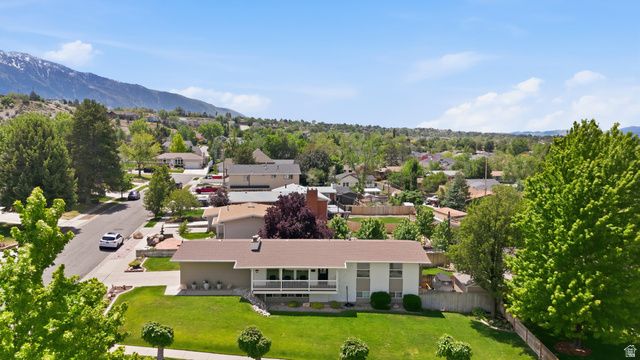 2590 E COUNTRY AVE, Cottonwood Heights, UT 84121