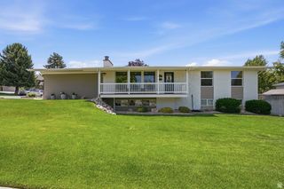 2590 E COUNTRY AVE, Cottonwood Heights, UT 84121