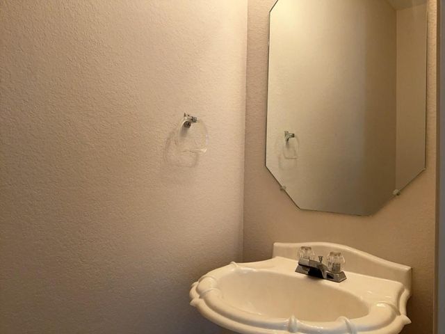 1511 Thibodeaux DR, Round Rock, TX 78664