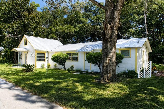 490 JOHN STREET A & B, Lake Helen, FL 32744