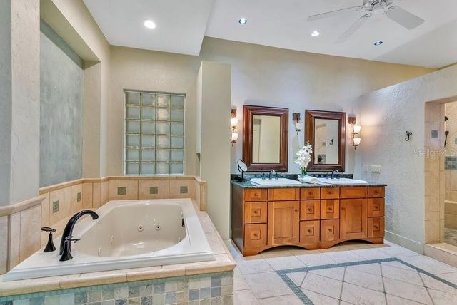 10577 DOWN LAKEVIEW CIRCLE, Windermere, FL 34786