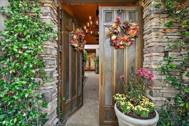 77655 Iroquois Drive, Indian Wells, CA 92210