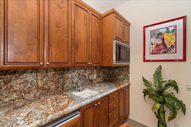 77655 Iroquois Drive, Indian Wells, CA 92210