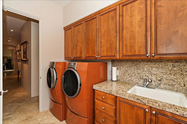 77655 Iroquois Drive, Indian Wells, CA 92210