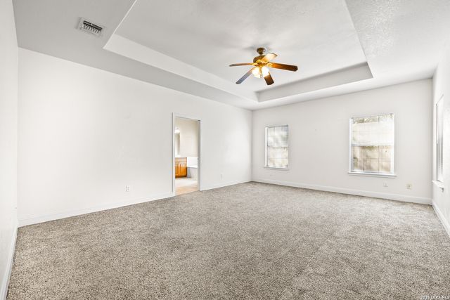 828 County Road 334, Stockdale, TX 78160