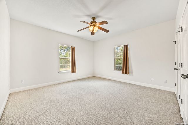 828 County Road 334, Stockdale, TX 78160