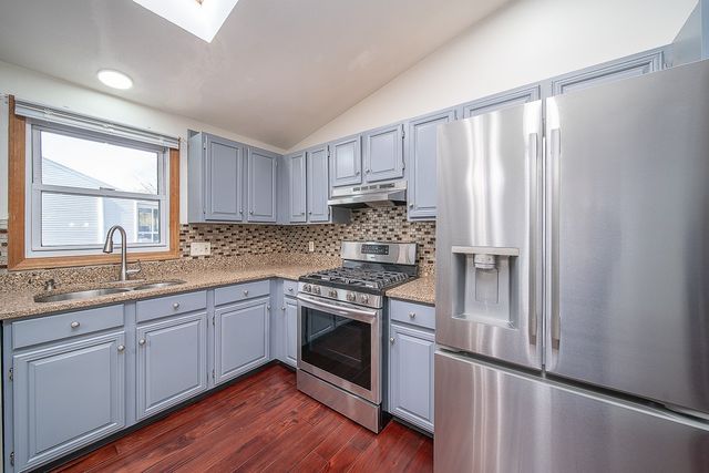 2 Dogwood Drive, Cranston, RI 02921